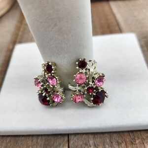 SALE! Vintage Pink & Red Clip-On Earrings • Goldtone Metal Base